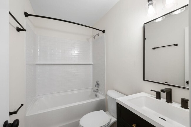 Building Photo - Available now. Water included. RENOVATED 2 BR/1.5 BA Townhouse in the Heart of James Island!