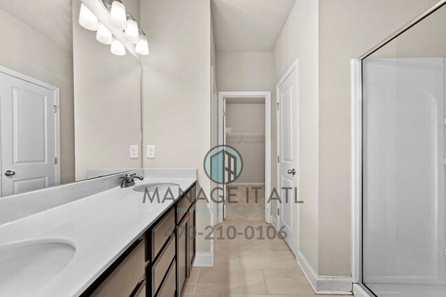 Building Photo - Charming 4-Bedroom Home in Tranquil Gaines...