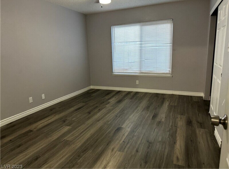 Building Photo - 3915 Cll Tereon