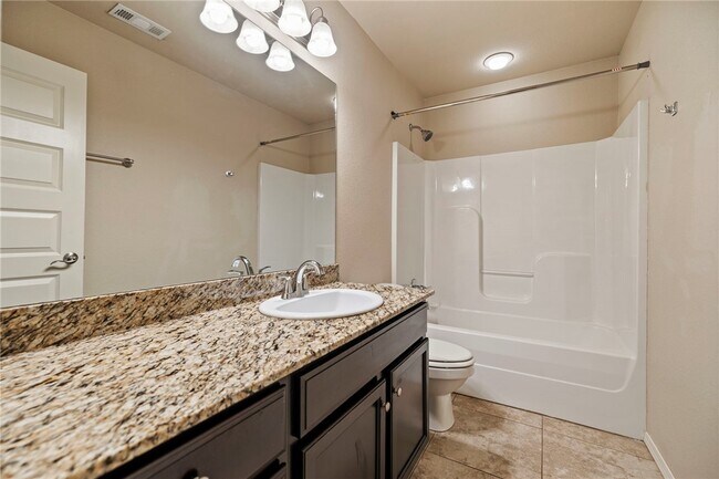 Building Photo - 614 N Keats Dr