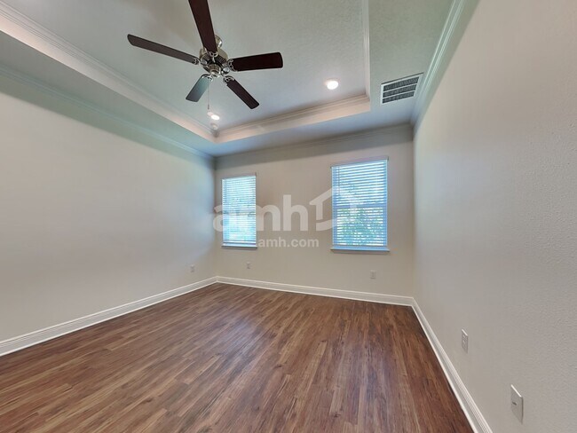 Building Photo - 6451 Emerald Hls Wy