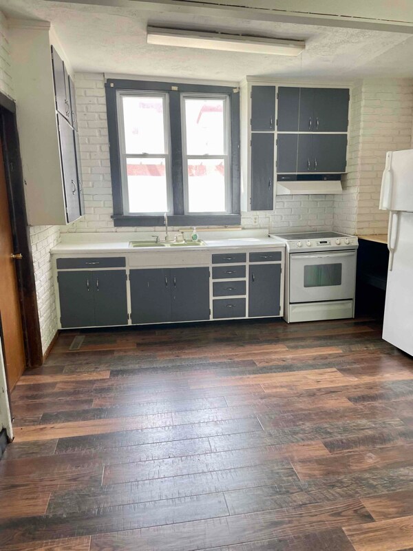 Building Photo - 500 Spruce St