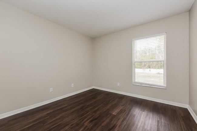 Building Photo - 29613 Morningmist Dr