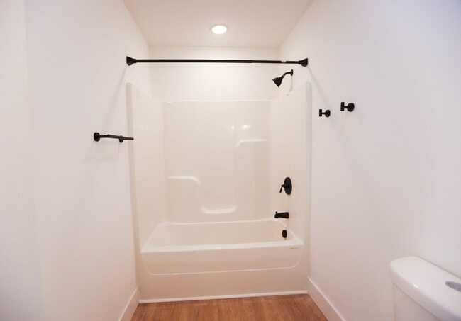 Building Photo - 123 Chrisna Maria Dr