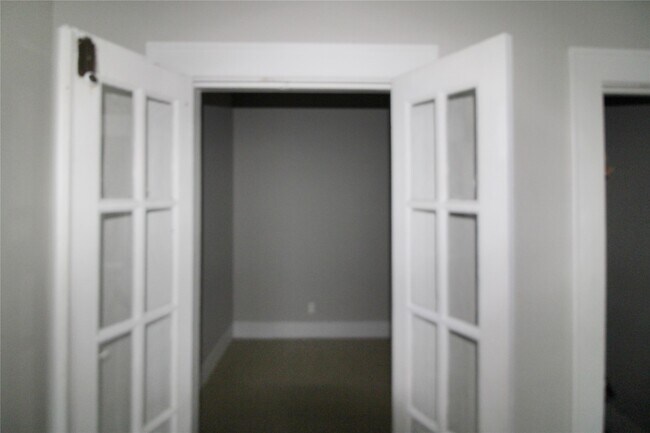 Building Photo - 1902 Church St