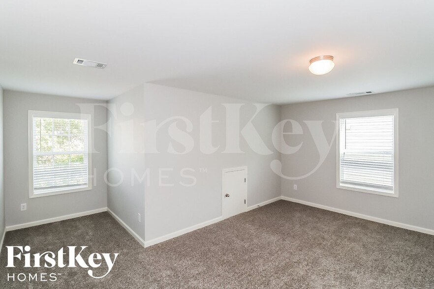Building Photo - 84 Ivey Meadow Dr