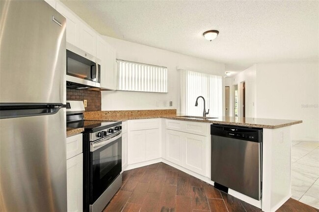 Building Photo - 4523 Hidden Oak Ct
