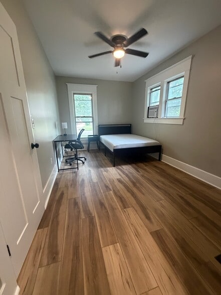Bedroom 2 - 812 W Main St