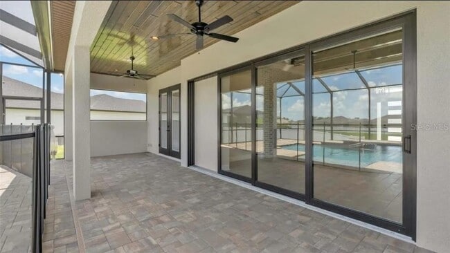 Building Photo - 6980 Bentridge Dr