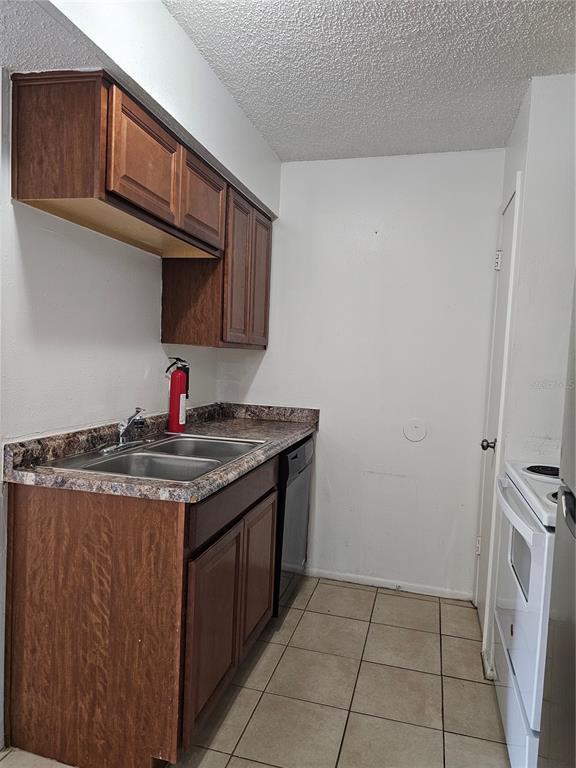 Building Photo - 247 Thorntree Pl