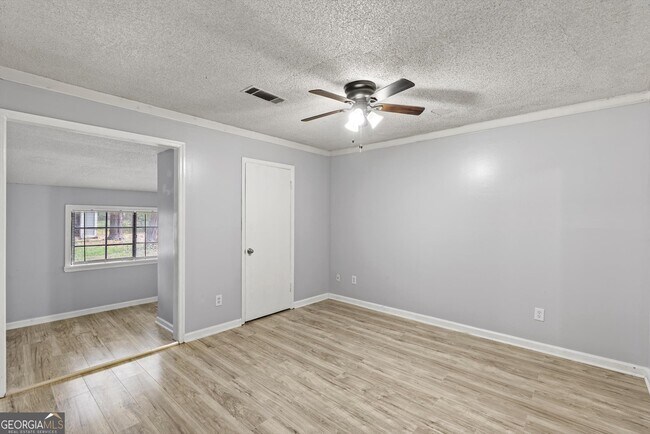 Building Photo - 991 Brandon Hill Way