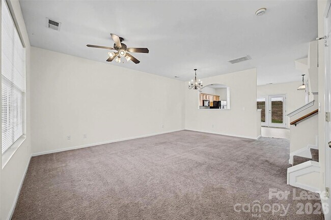 Building Photo - 7371 Laurel Valley Rd