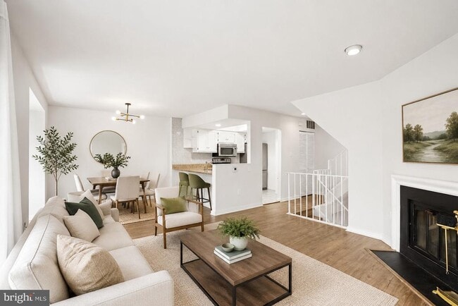 Building Photo - 18616 Pier Point Pl