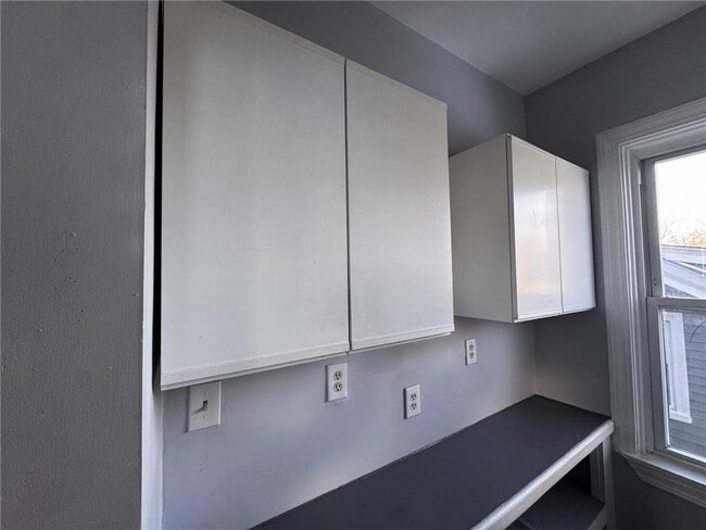 Building Photo - 72 Courtland St