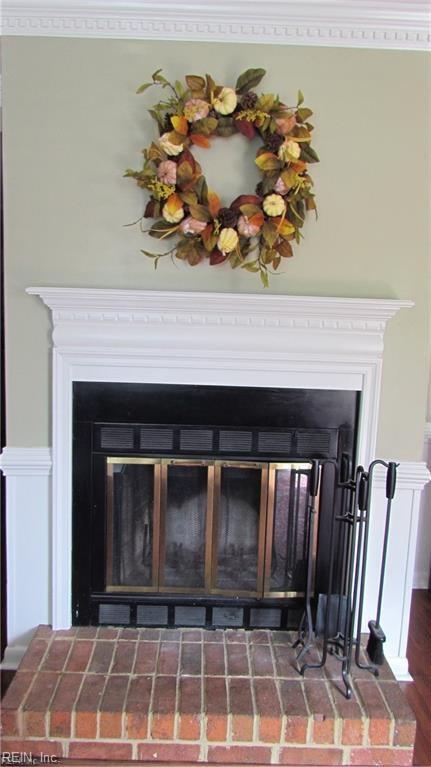 Building Photo - 350 San Roman Dr