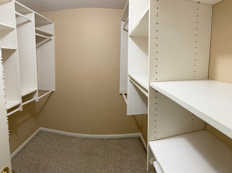 Walk in closet - 23 Spencer Rd