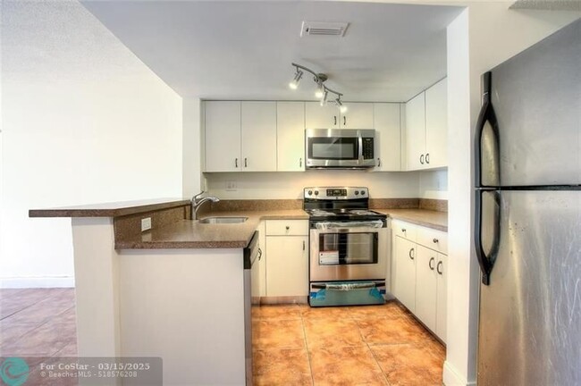 Building Photo - 510 NW 86th Pl