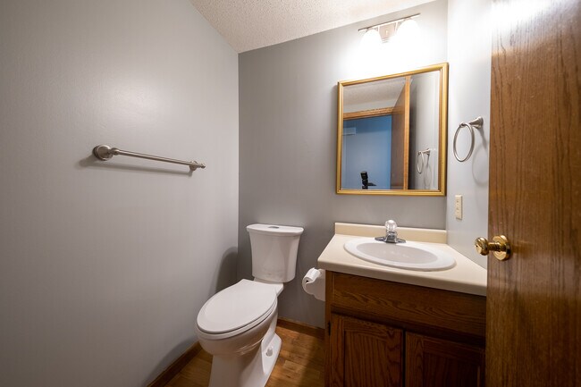 Building Photo - 13916 Copper Ct