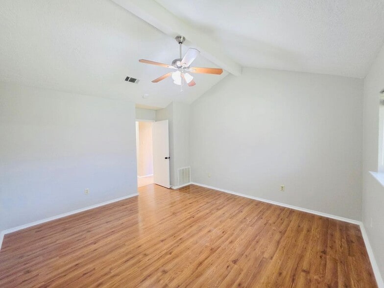 Building Photo - 13438 Nevermore Dr