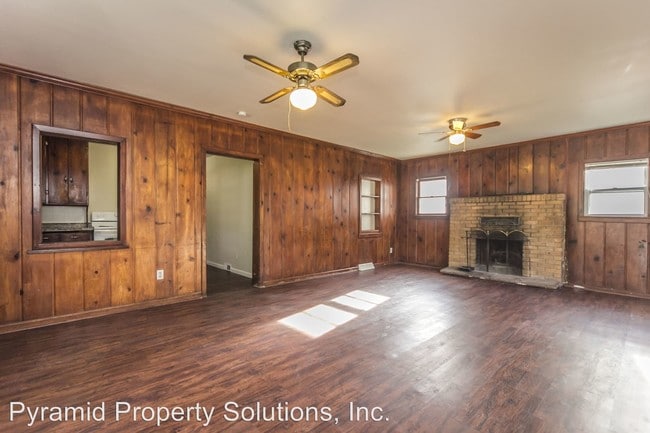 Building Photo - 4 br, 1 bath House - 5 E Park Ave