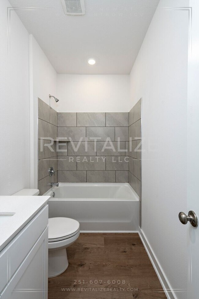 Building Photo - New Construction 4 Bed 3 Bath Home in Foley