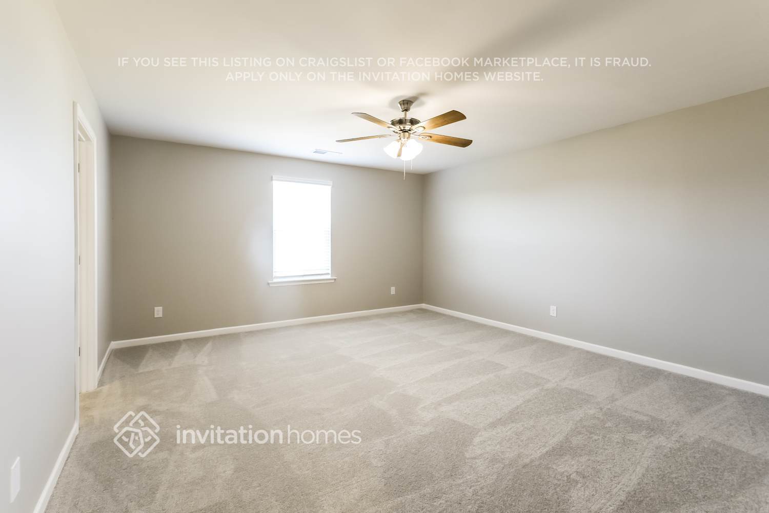 Building Photo - 537 Almere Dr