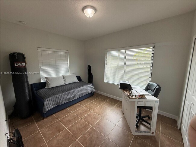 Building Photo - 13232 SW 274th Terrace