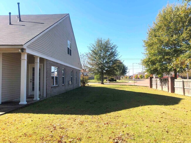 Building Photo - 12138 Longleaf Oak Trail