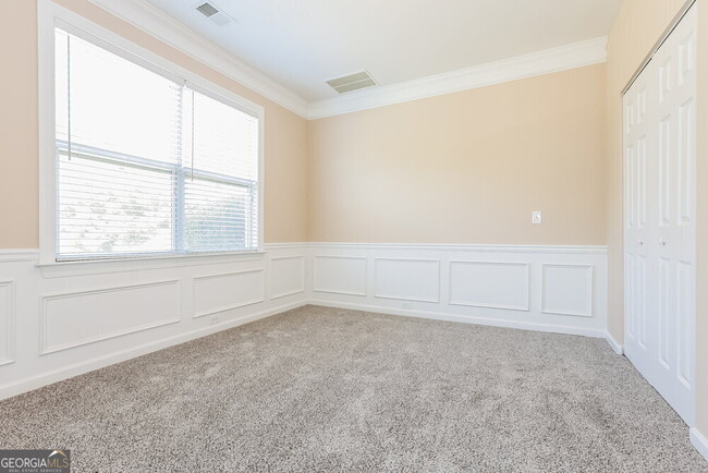 Building Photo - 151 Oak Haven Dr