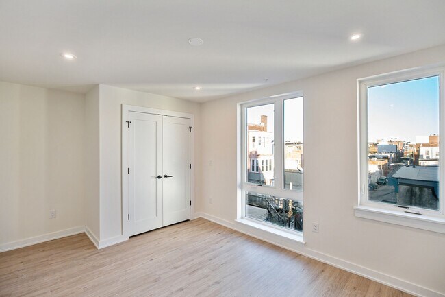 Building Photo - 933 N 29th St