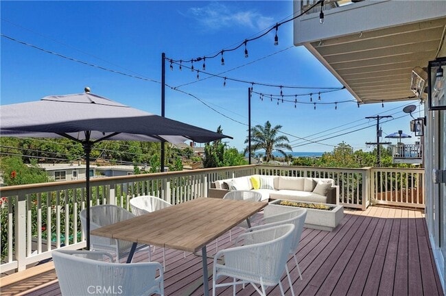 Primary Photo - 33802 Street of the Violet Lantern