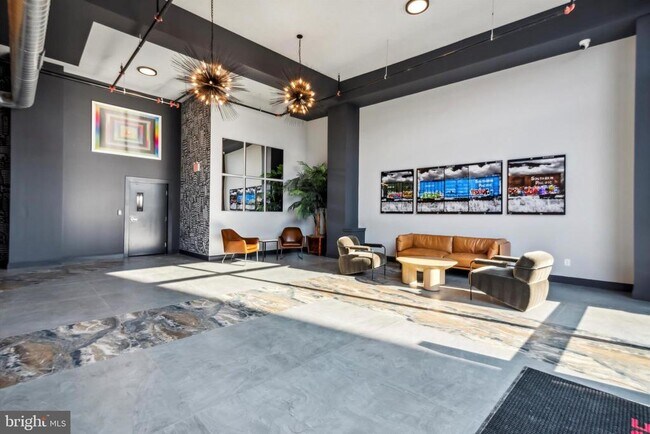 Building Photo - 2143 E Lehigh Ave