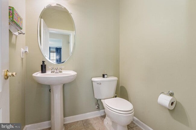 Building Photo - 4203 Talon Dr