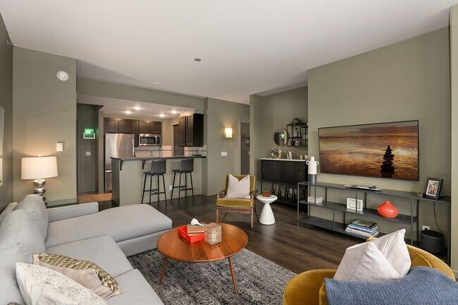 Building Photo - Amazing Views & All the Amenities at The Ellington w/Parking! $2600