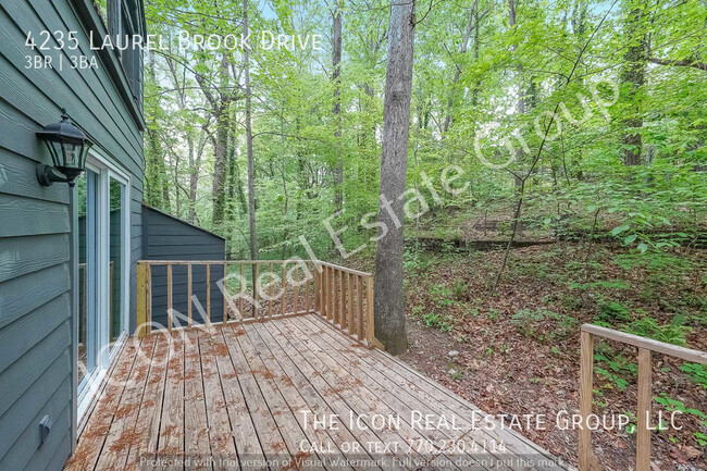 Building Photo - 4235 Laurel Brook Dr