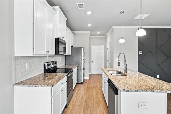Building Photo - 5149 Fox Den Rd