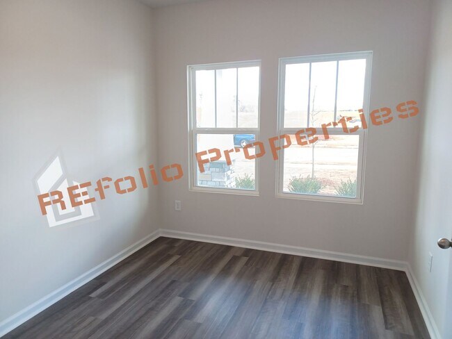 Building Photo - Stunning 3-Bedroom Home with Loft & 2-Car Garage in Desirable Bowman Village – Available June 7th!