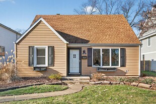 Building Photo - 4524 Washington St