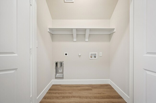 Building Photo - 3438 Taas Dr