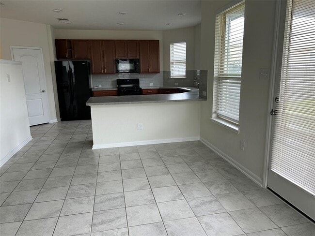 Building Photo - 9843 Mls Fld Dr