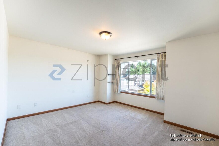 Building Photo - 19505 25th Dr SE