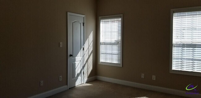 Building Photo - 209 Sedgebrooke Dr