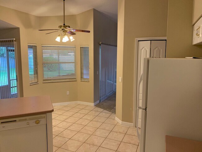 Building Photo - Beautiful 4-Bedroom, 2-Bath Home with Fenc...