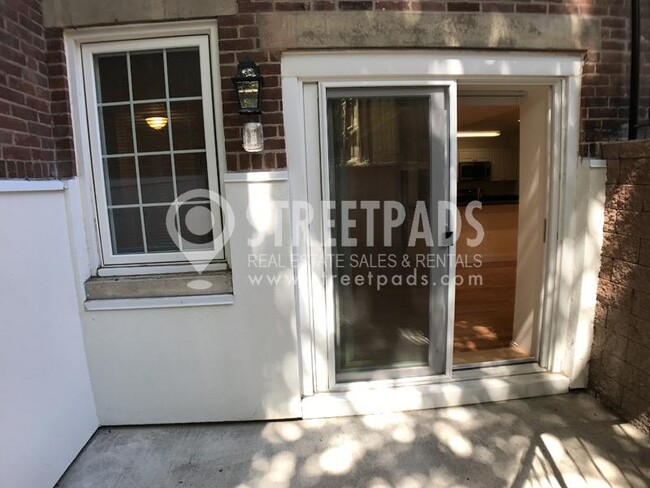 Building Photo - 1 bedroom in Cambridge MA 02138