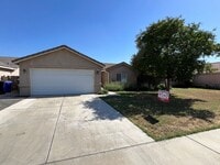 Building Photo - Wonderful Porterville Home Coming Soon!