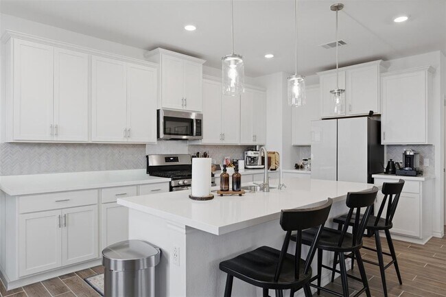 Building Photo - 203 Stinchcomb Rd