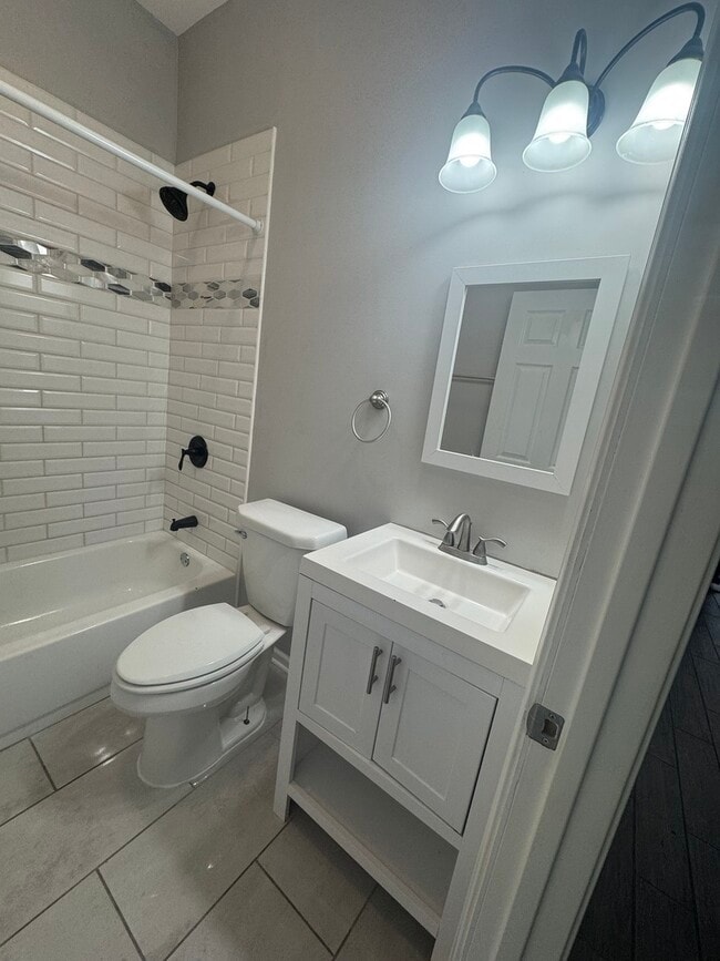 Building Photo - 1630 S Washtenaw Ave.