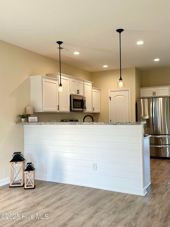 Building Photo - 69 Outrigger Dr