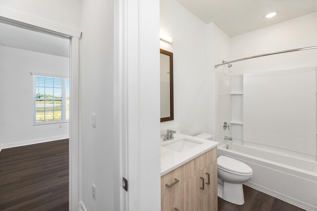 Building Photo - 8852 Jackjay Dr
