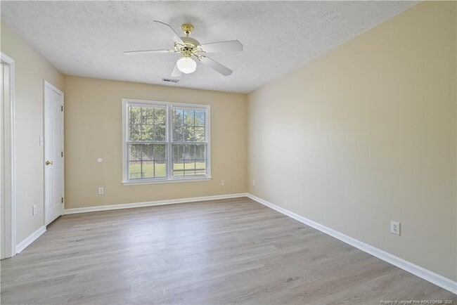 Building Photo - 6328 Fox Glen Dr